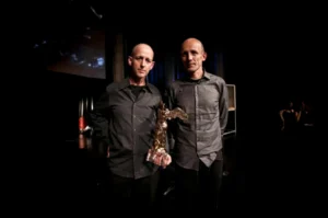282_The Pendulum Choir - André e Michel Décosterd