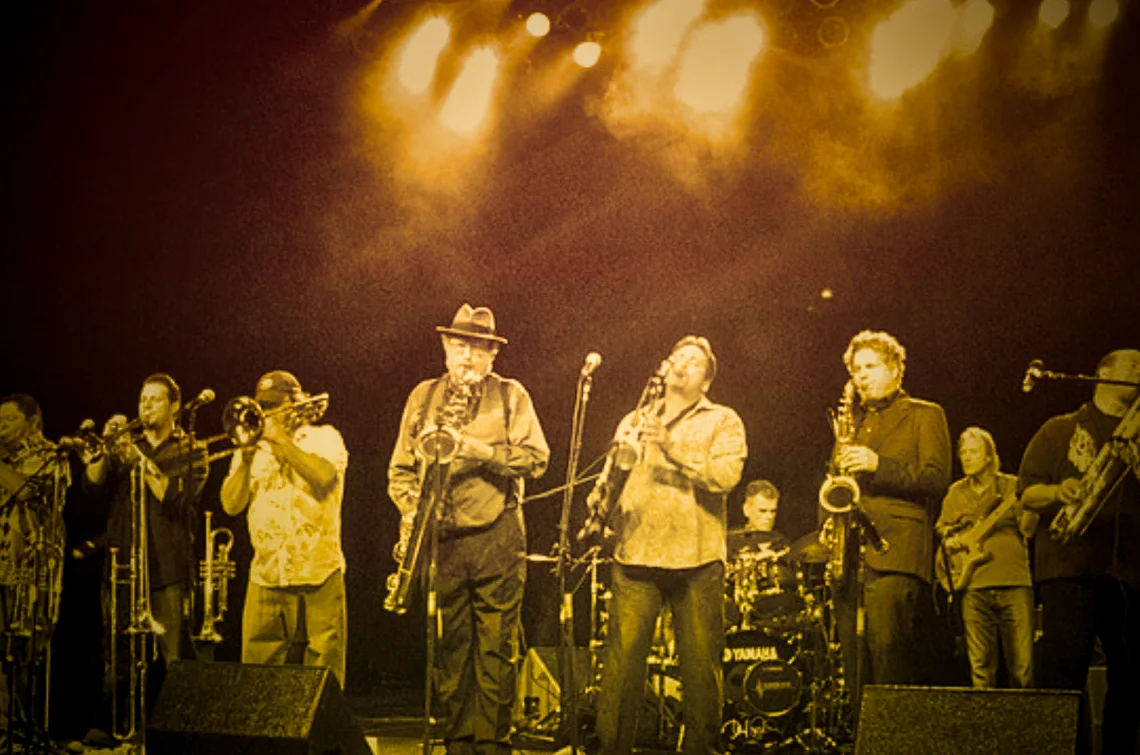 80_tower of power